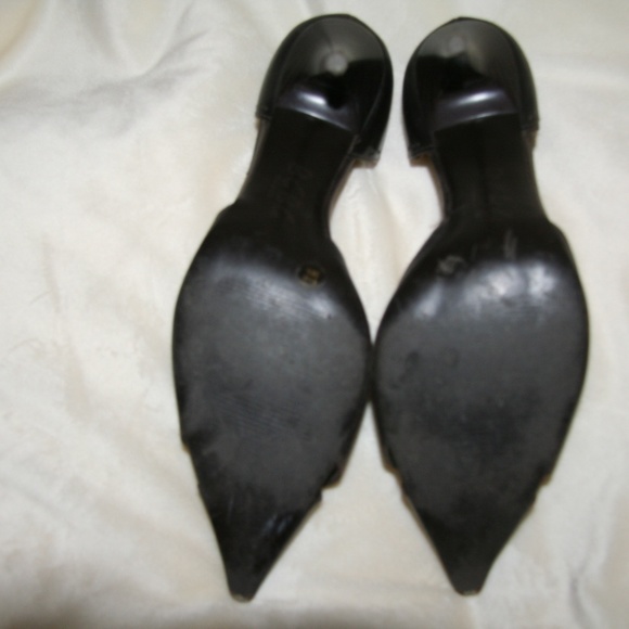 BCBG PARIS SZ 8.5 BROWN POINT TOE SLIP ON HEEL - Picture 3 of 6